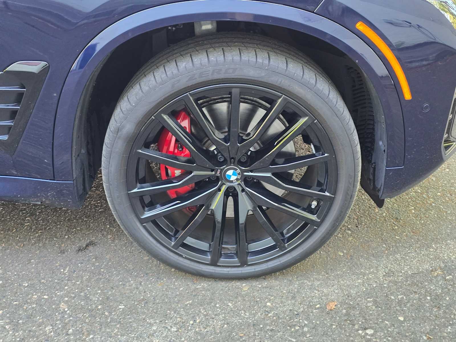 2025 BMW X5 M60i M60i