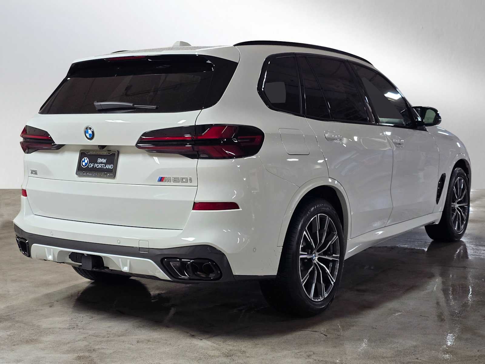 2026 BMW X5 M60i