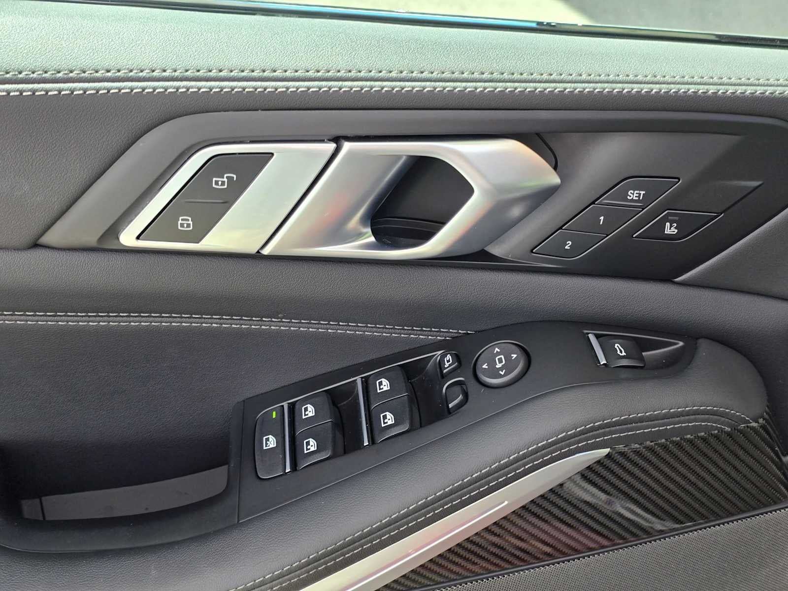 2024 BMW X5 M60i M60i