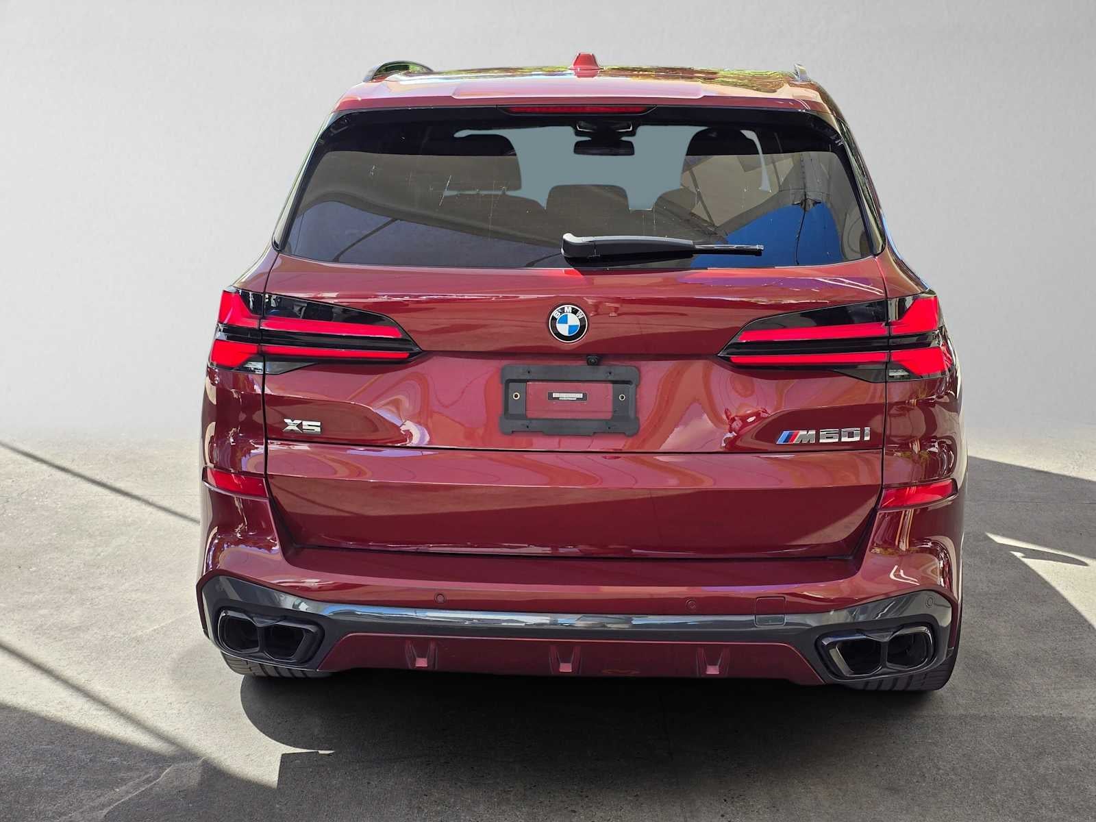 2024 BMW X5 M60i M60i