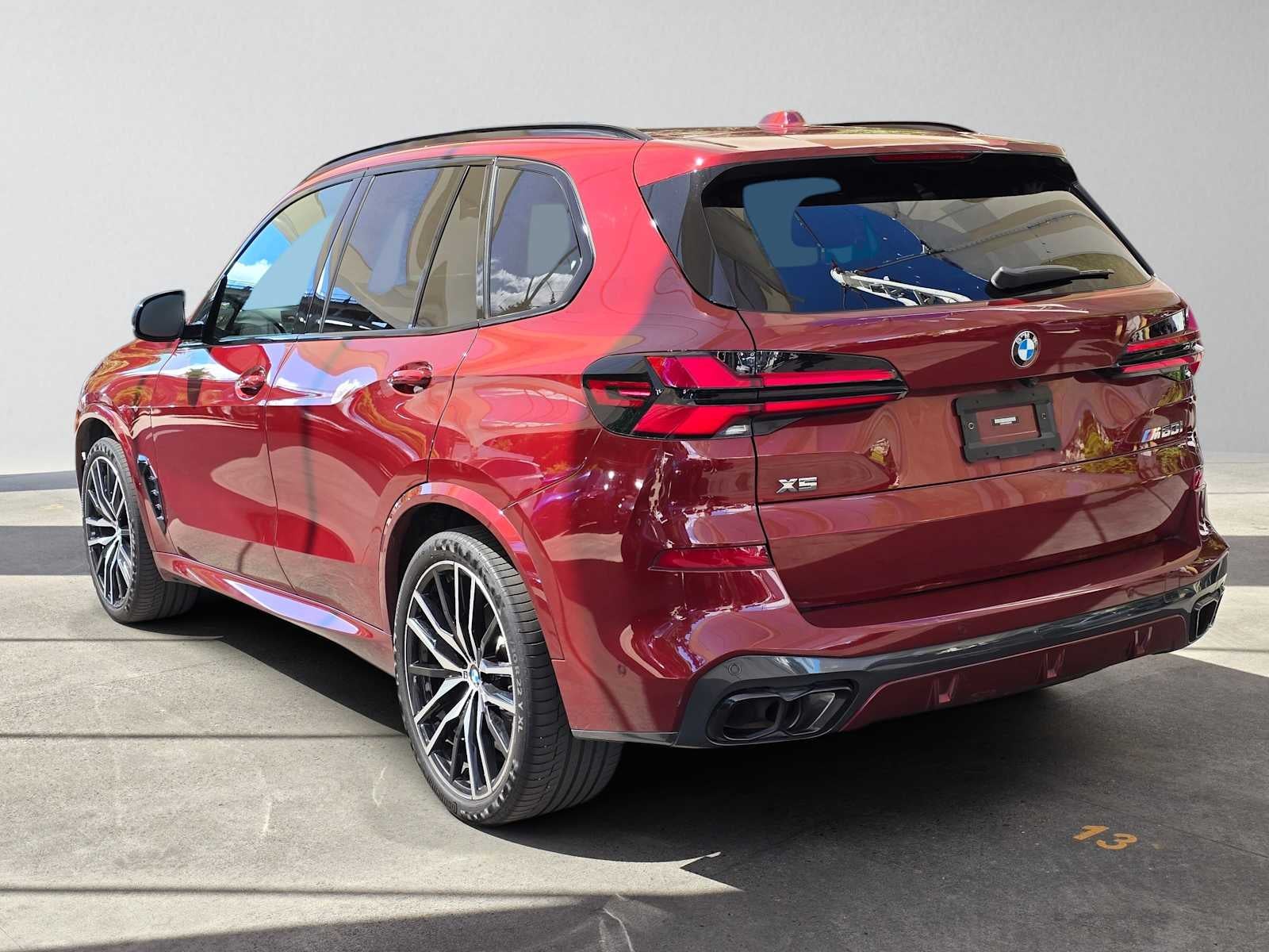 2024 BMW X5 M60i M60i