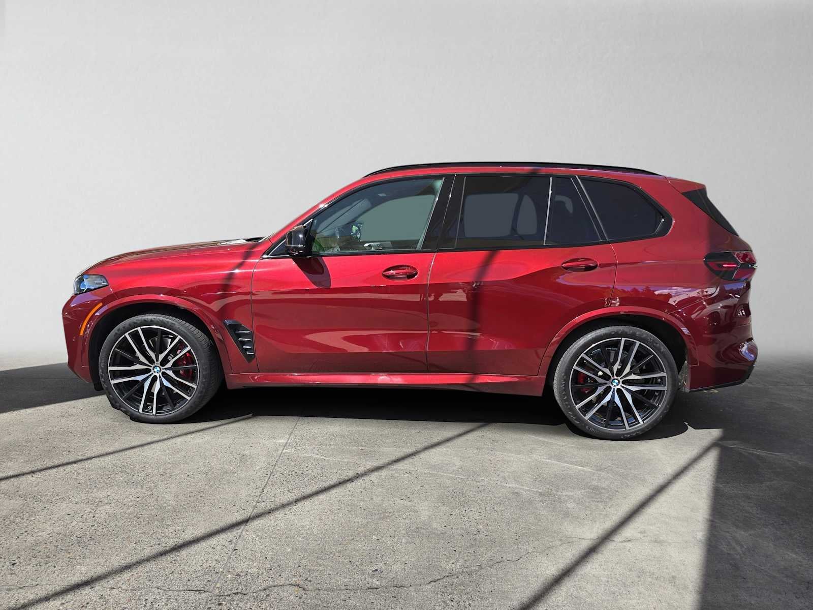 2024 BMW X5 M60i M60i