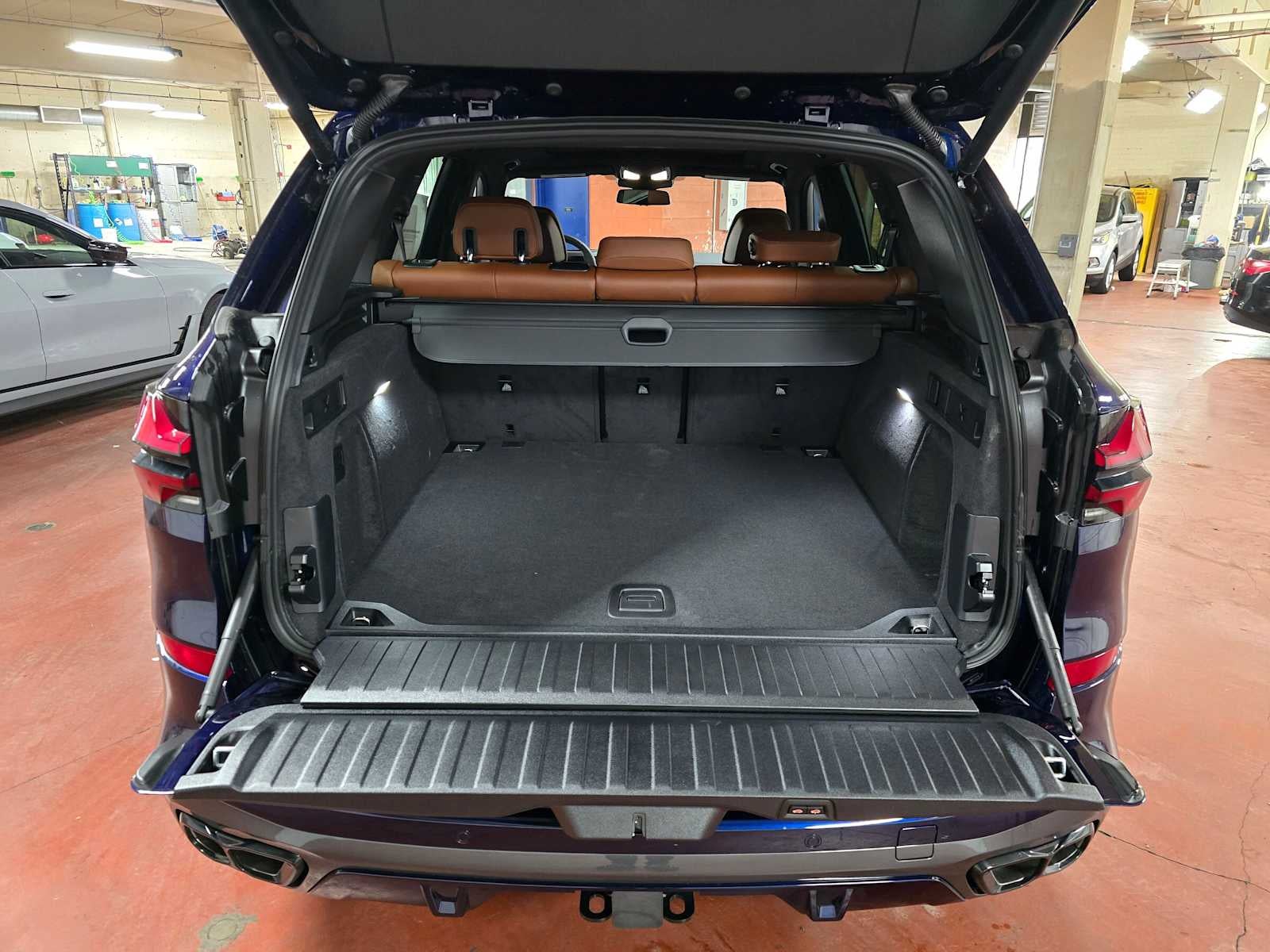 2026 BMW X5 M60i M60i