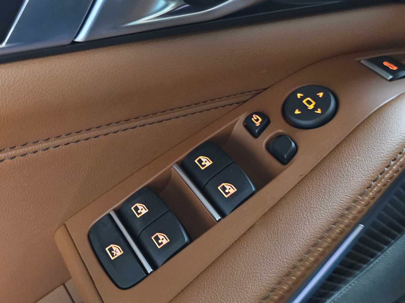 2026 BMW X5 M60i M60i