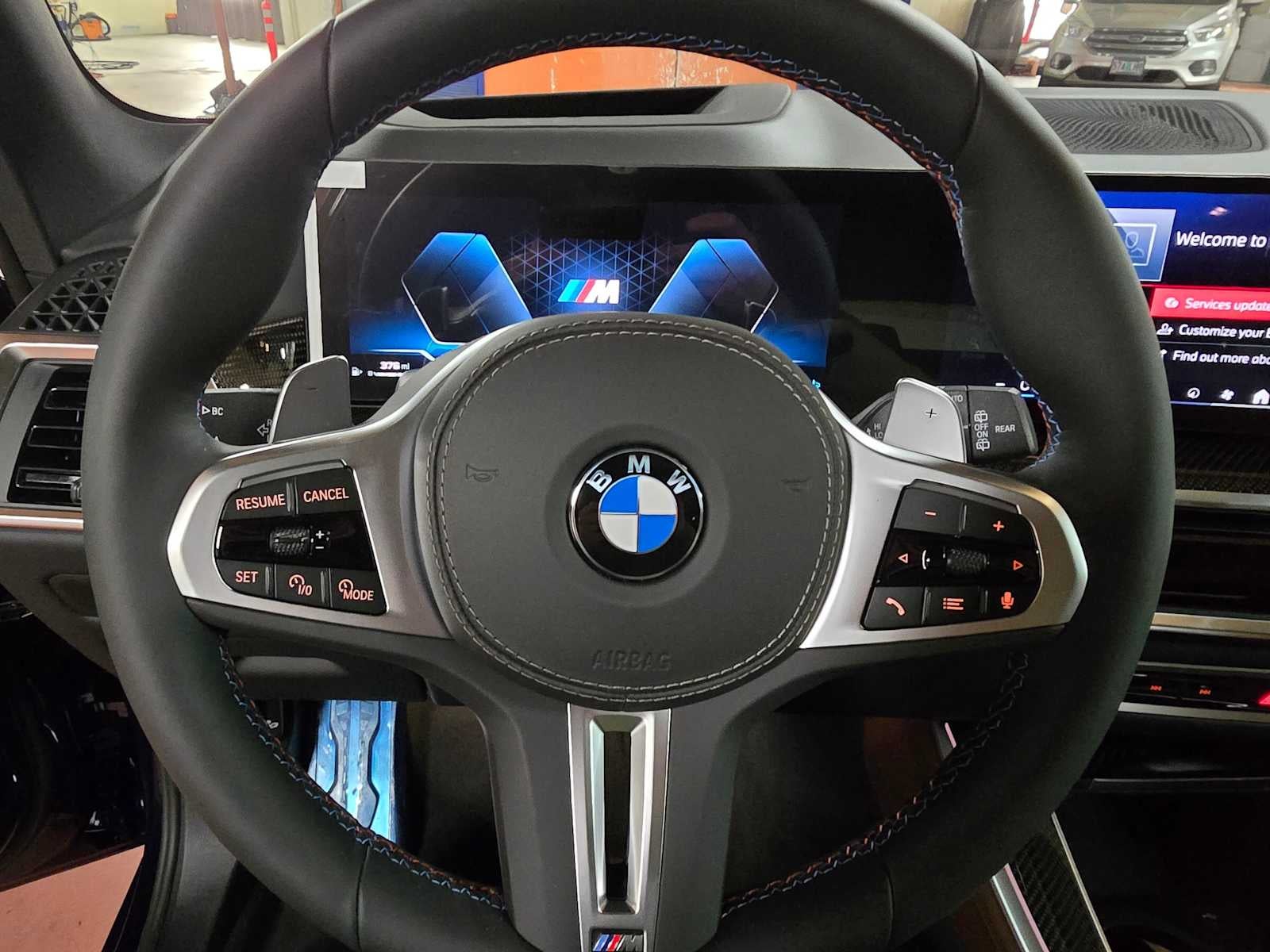 2026 BMW X5 M60i M60i