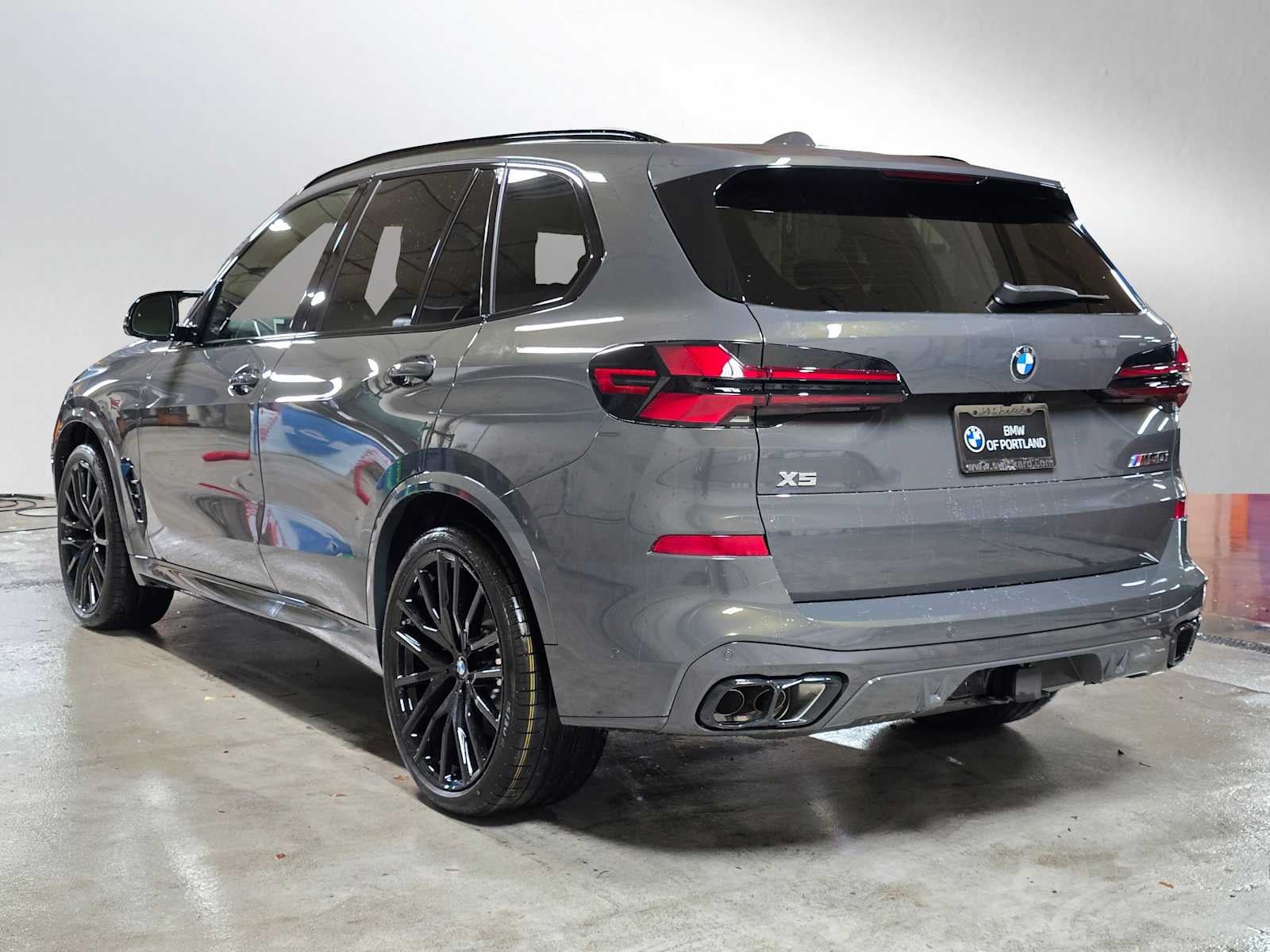 2026 BMW X5 M60i