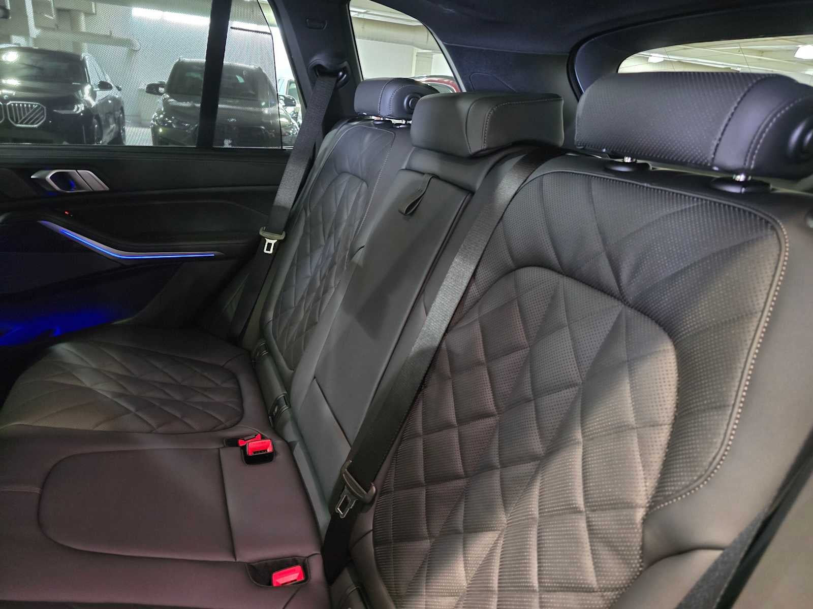 2026 BMW X5 M60i M60i