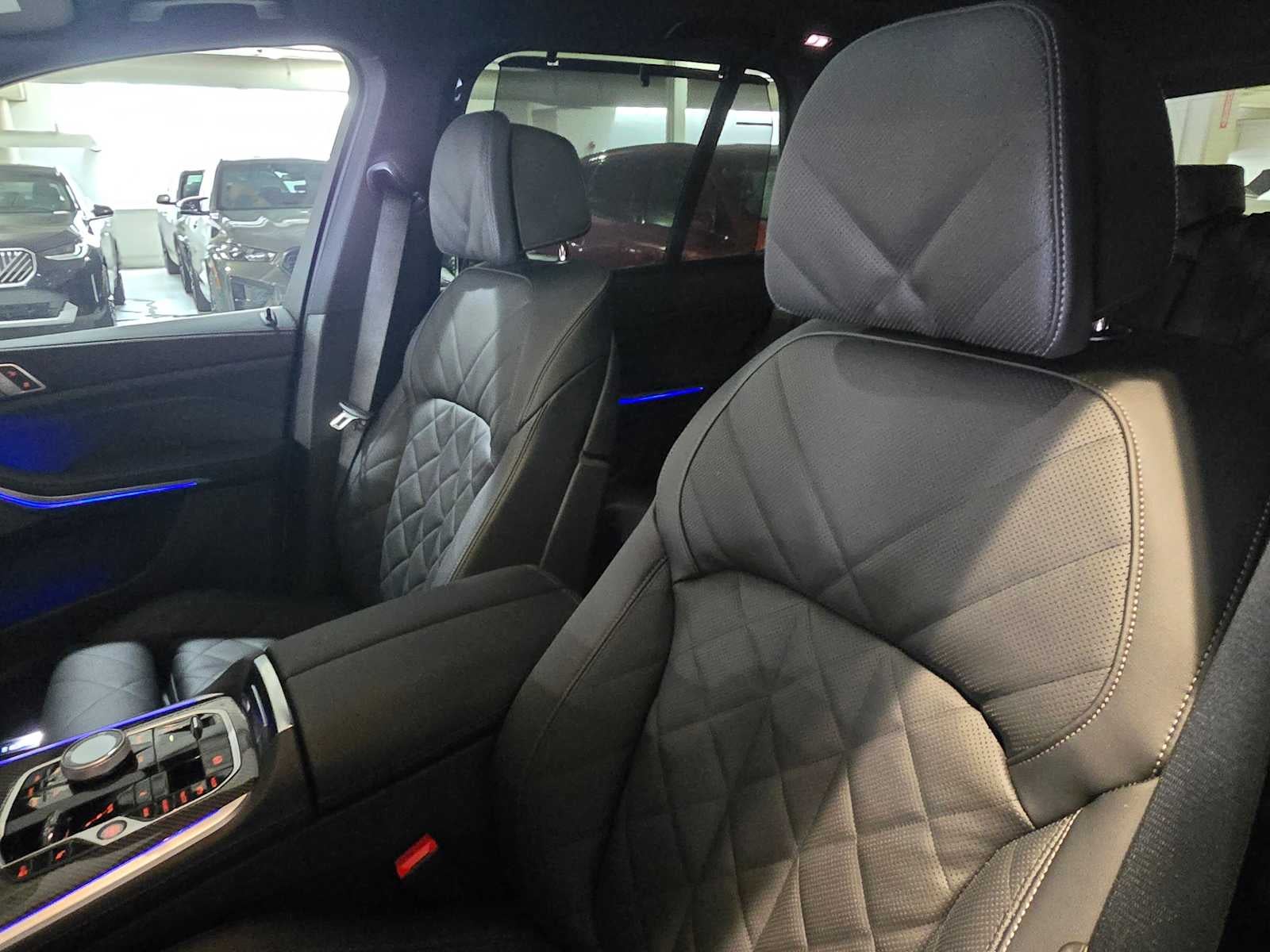 2026 BMW X5 M60i M60i