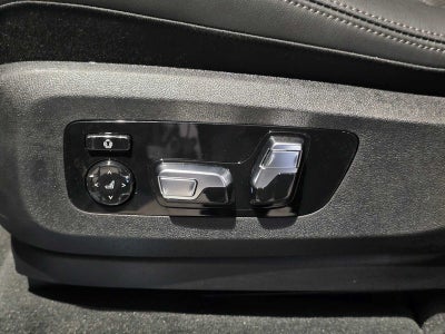 2026 BMW X5 M60i M60i