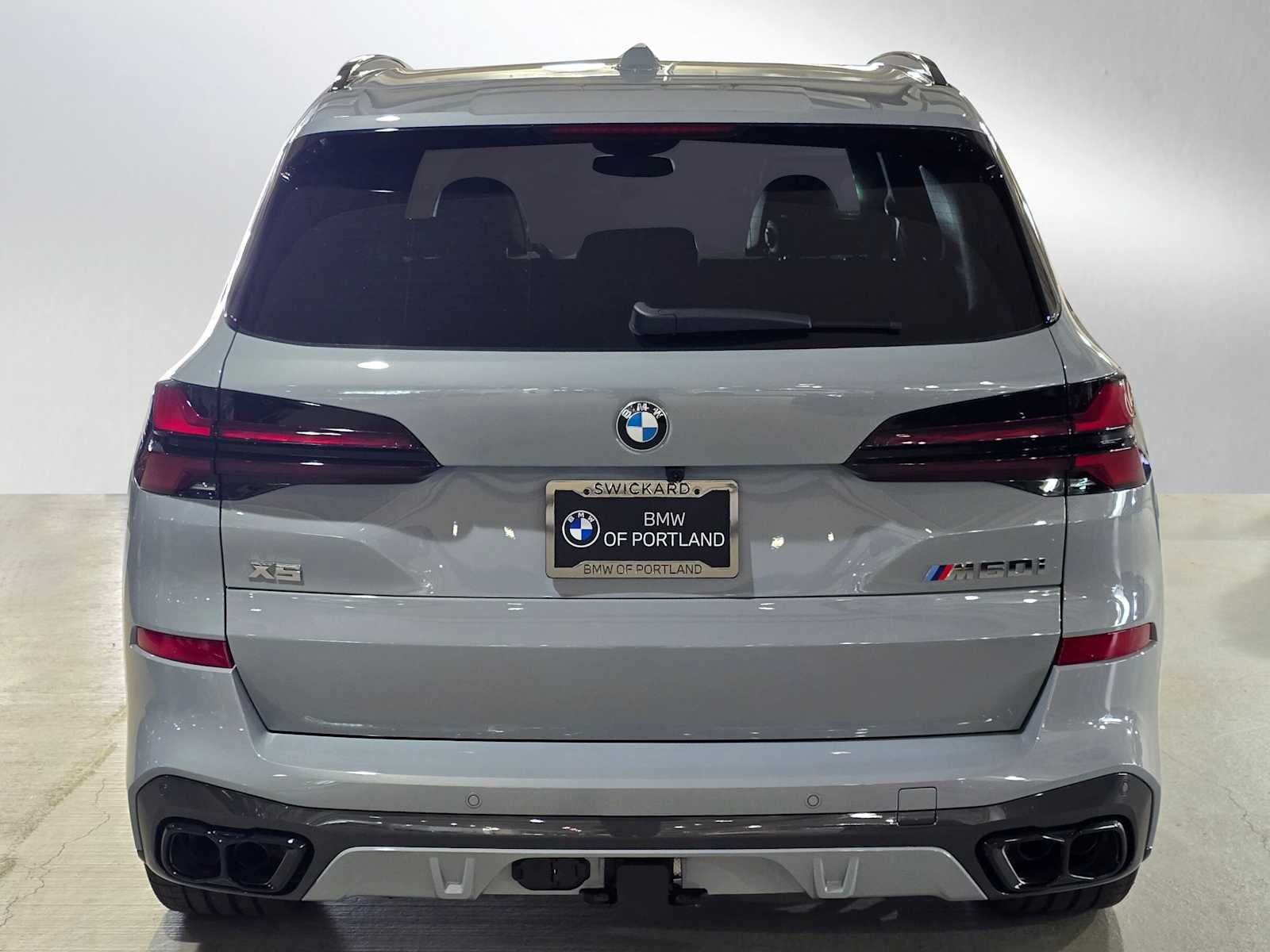 2026 BMW X5 M60i M60i