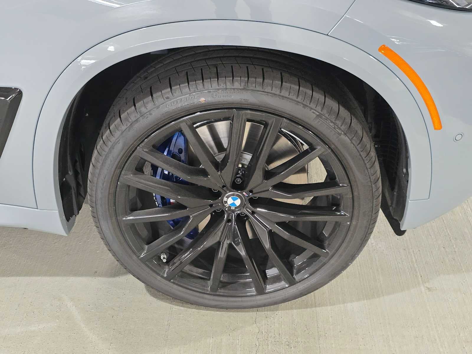 2026 BMW X5 M60i M60i