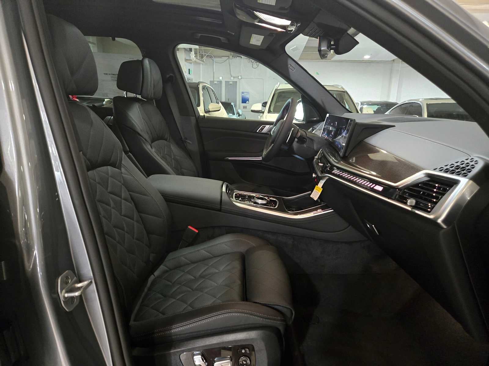 2026 BMW X5 M60i
