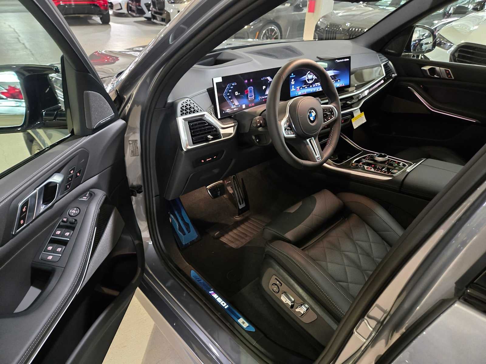 2026 BMW X5 M60i