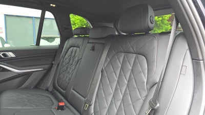 2025 BMW X5 M60i M60i