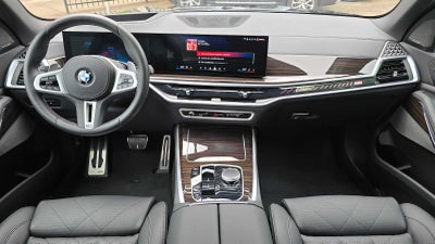 2025 BMW X5 M60i M60i