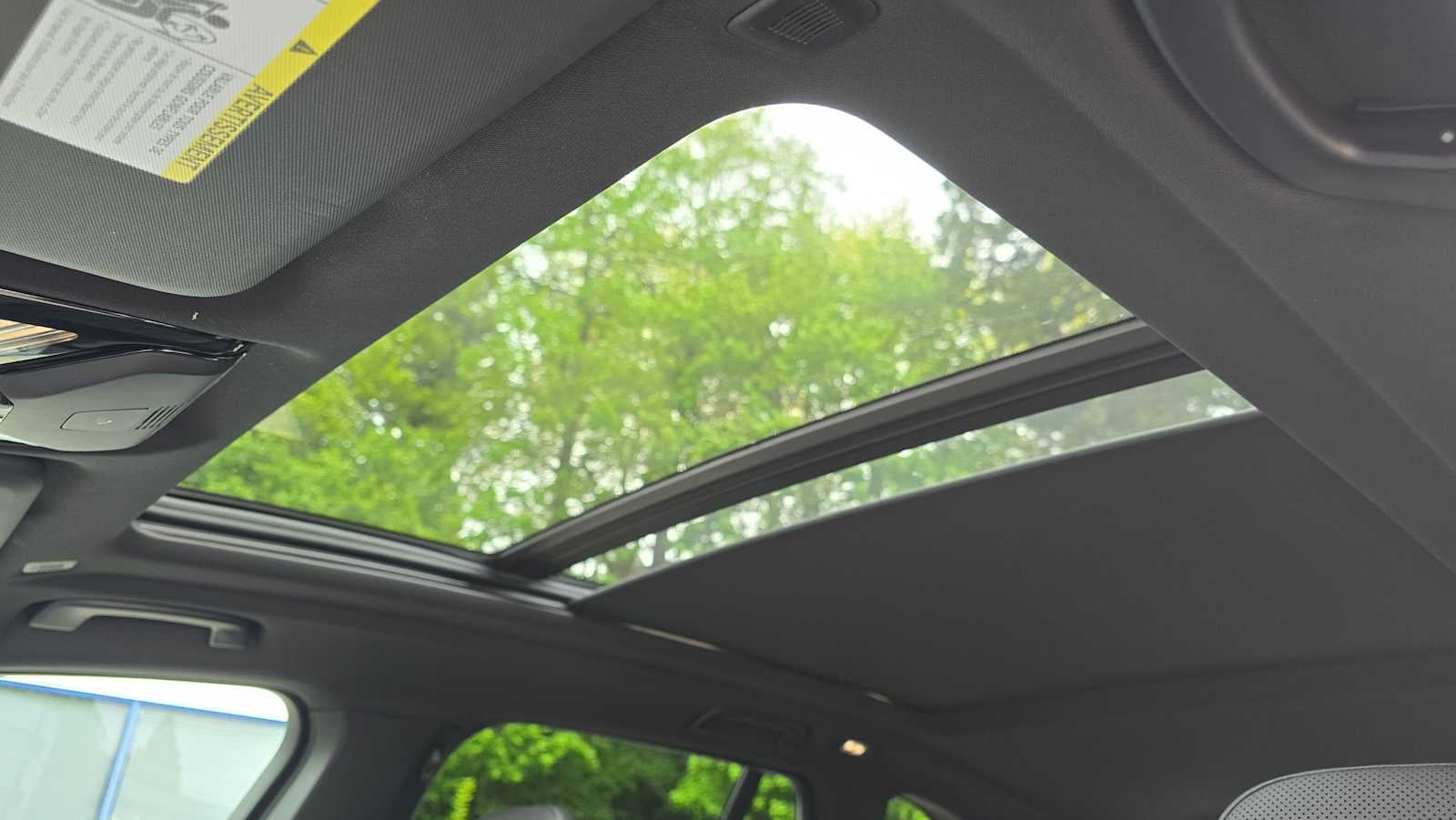 2025 BMW X5 M60i M60i