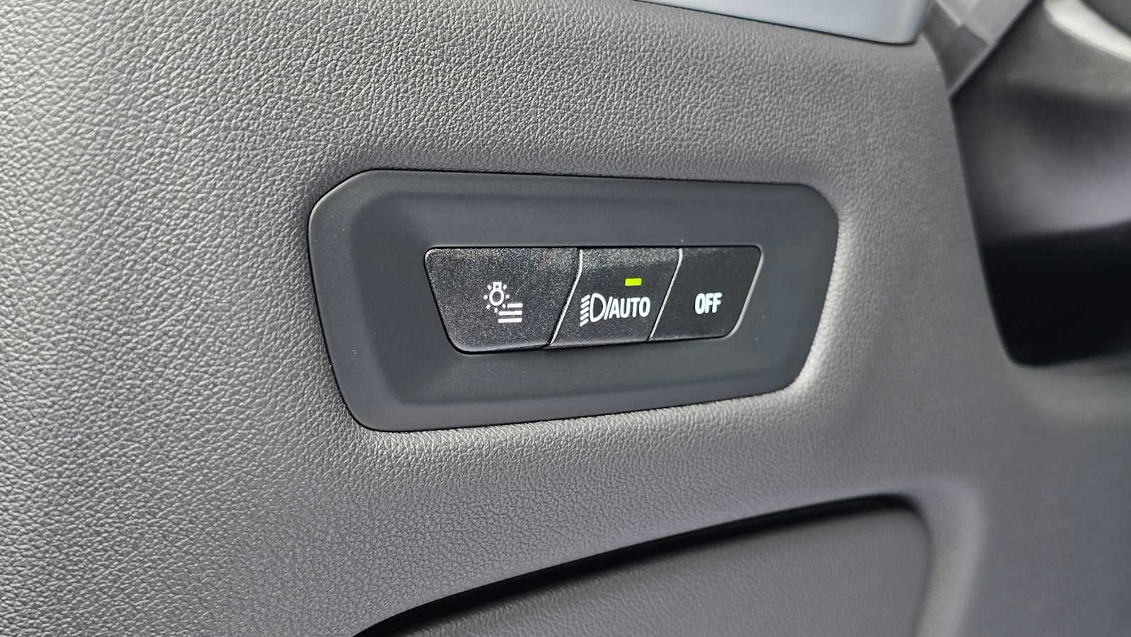 2025 BMW X5 M60i M60i