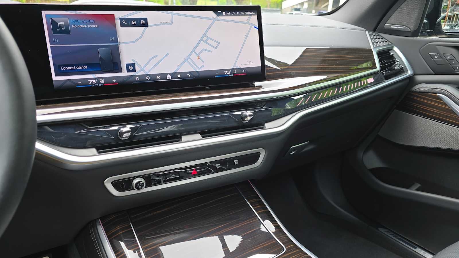 2025 BMW X5 M60i M60i