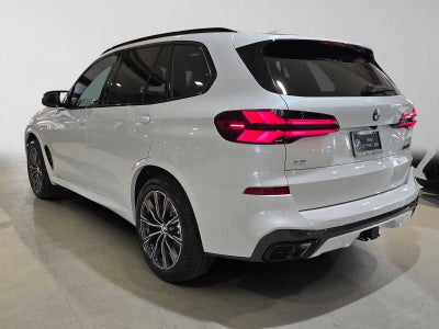 2026 BMW X5 M60i