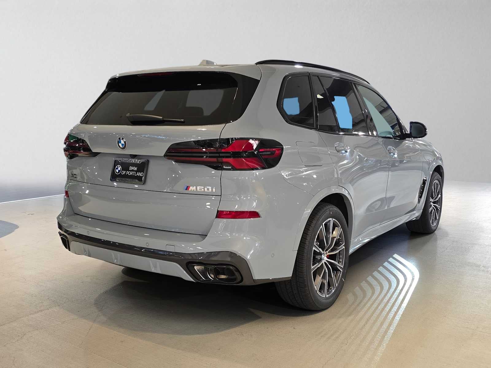 2026 BMW X5 M60i