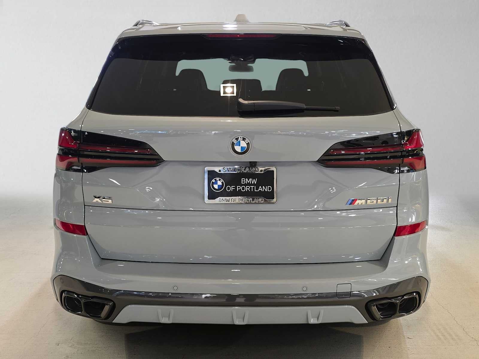 2026 BMW X5 M60i