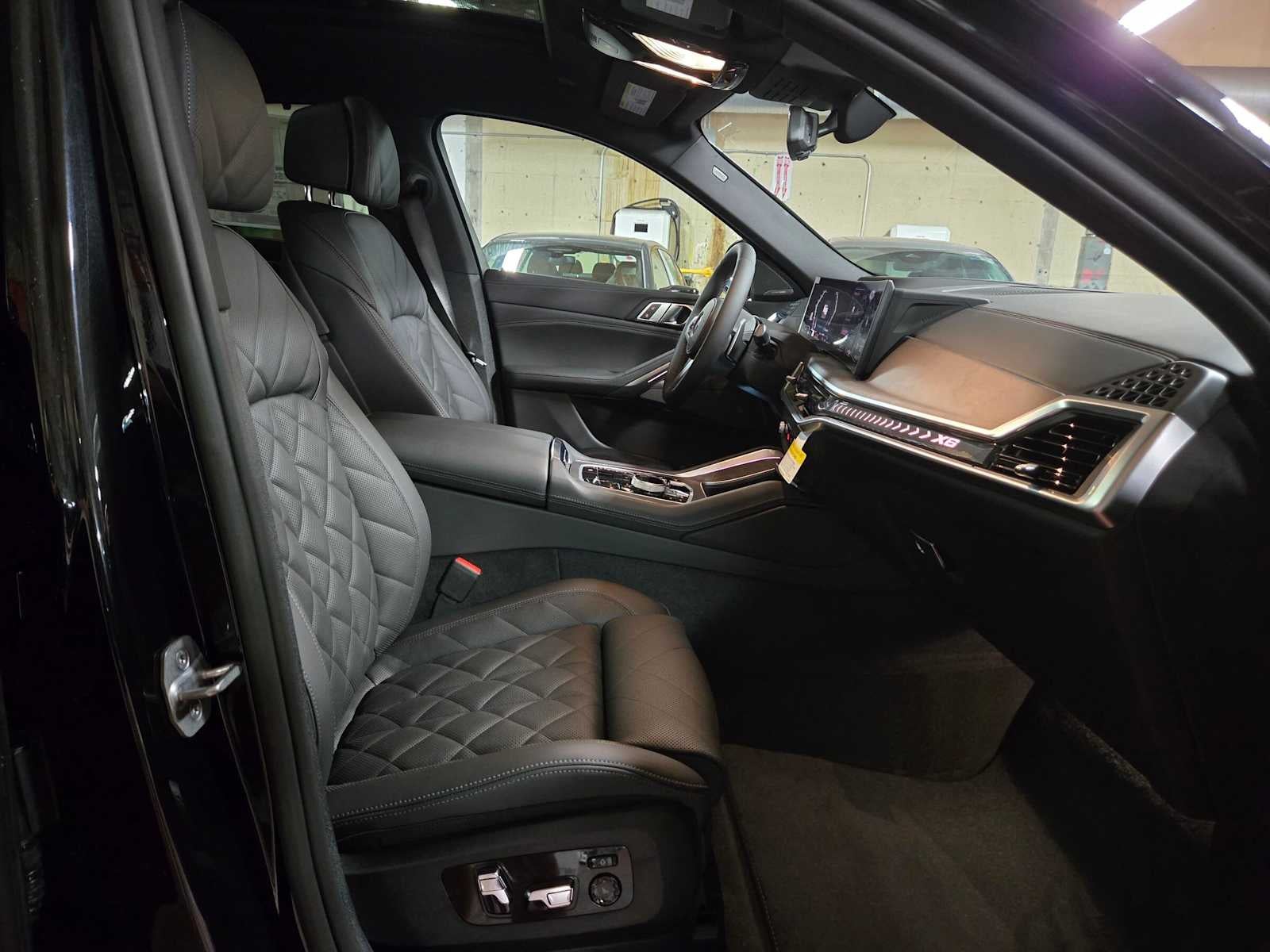2027 BMW X6 xDrive40i