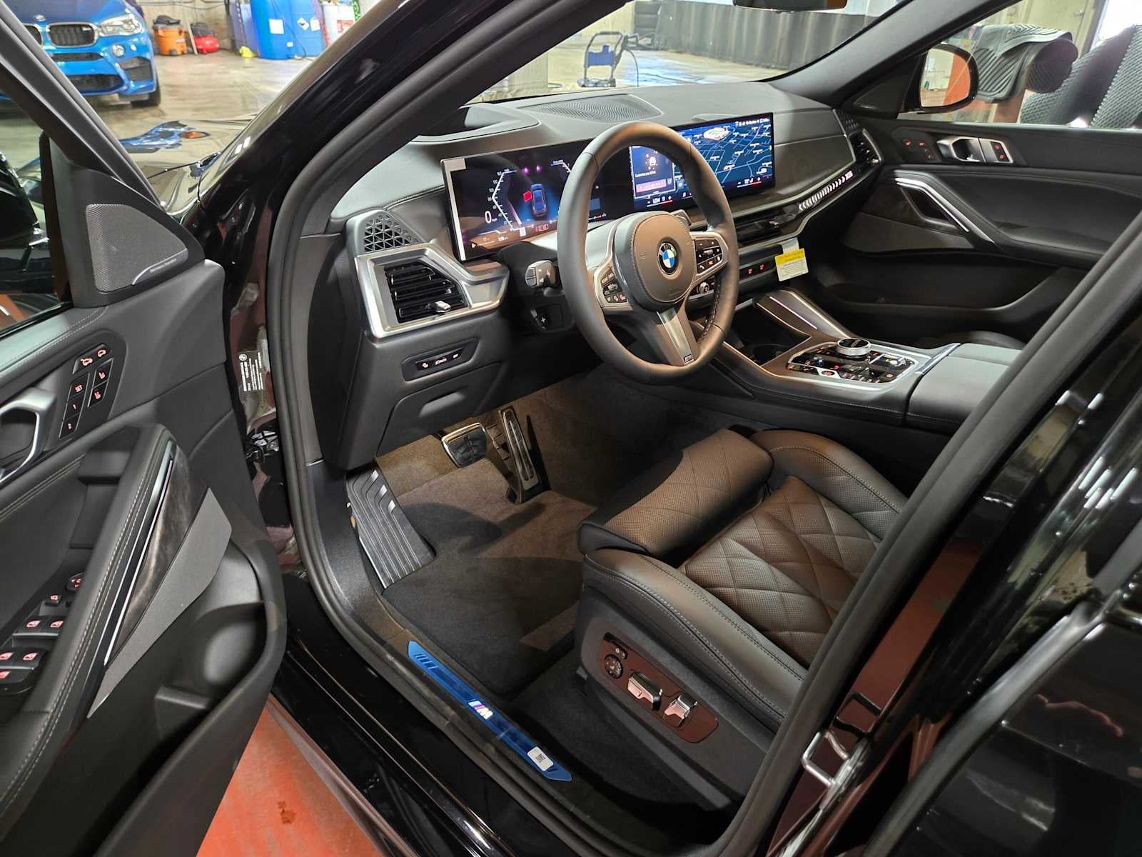 2027 BMW X6 xDrive40i