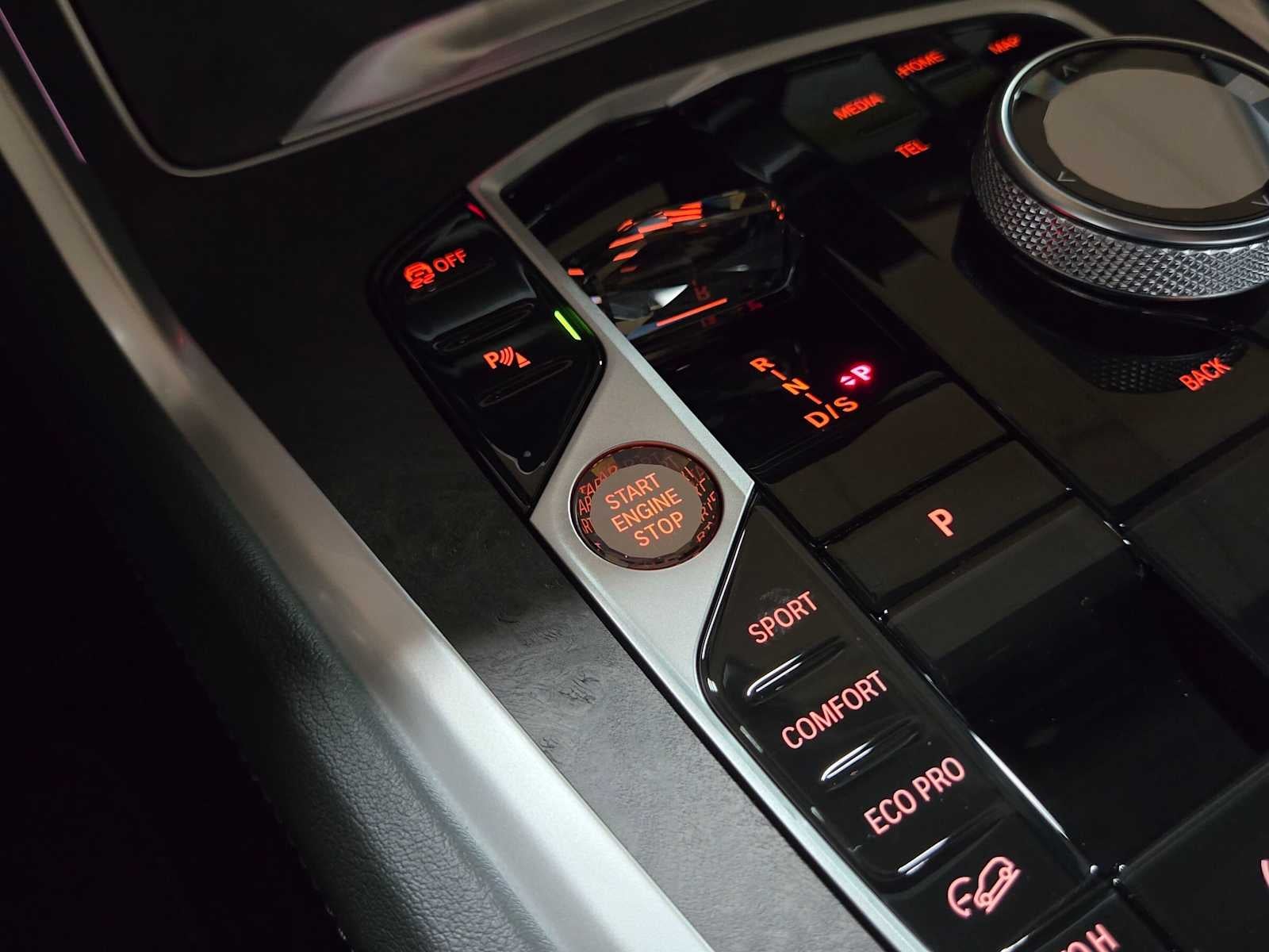 2027 BMW X6 xDrive40i
