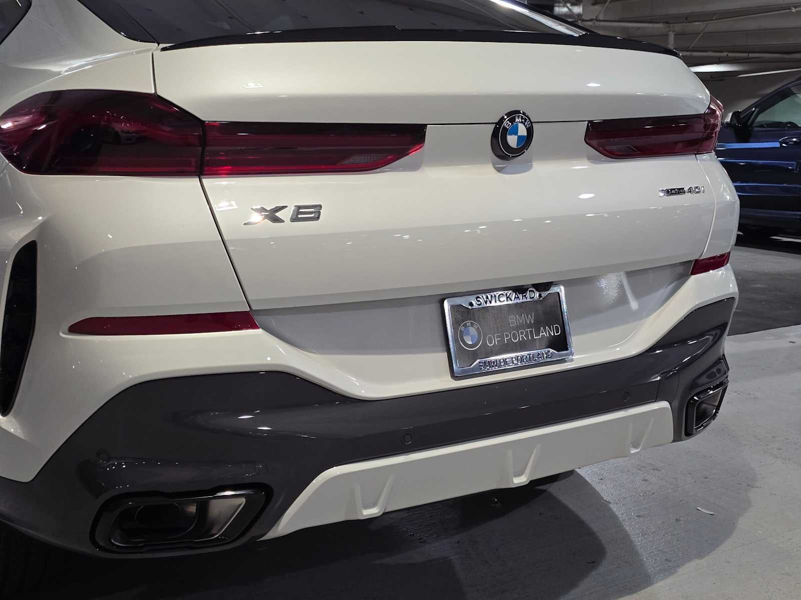2027 BMW X6 xDrive40i