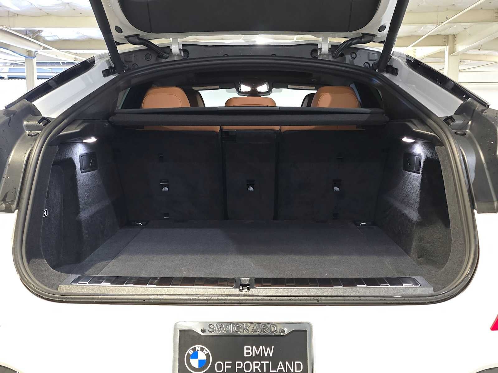 2027 BMW X6 xDrive40i