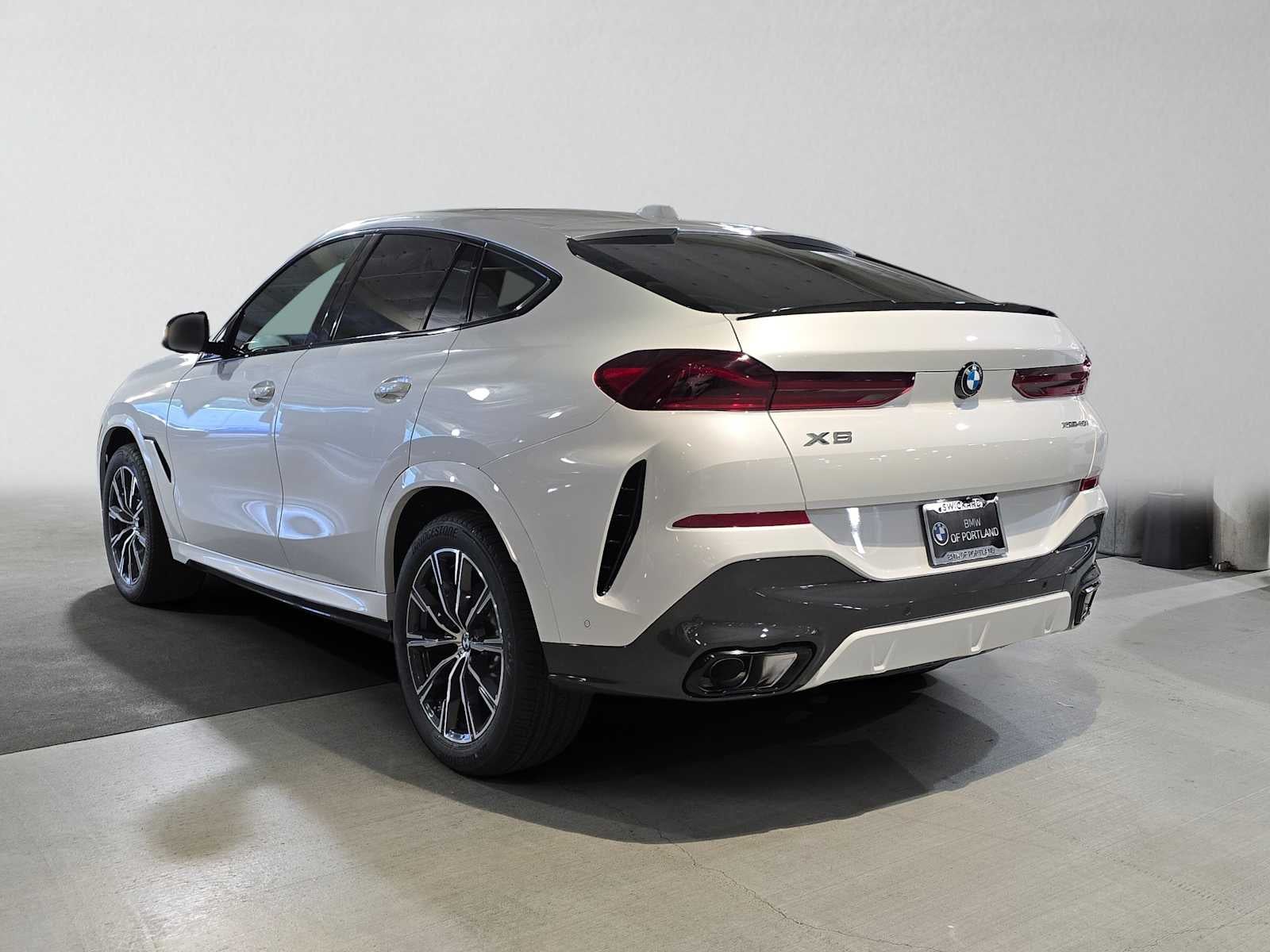 2027 BMW X6 xDrive40i