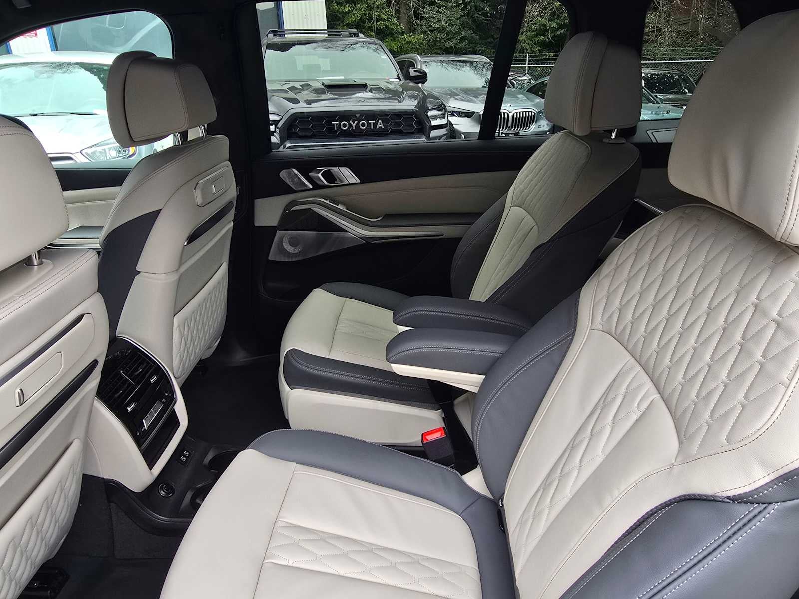 2026 BMW ALPINA XB7 ALPINA XB7