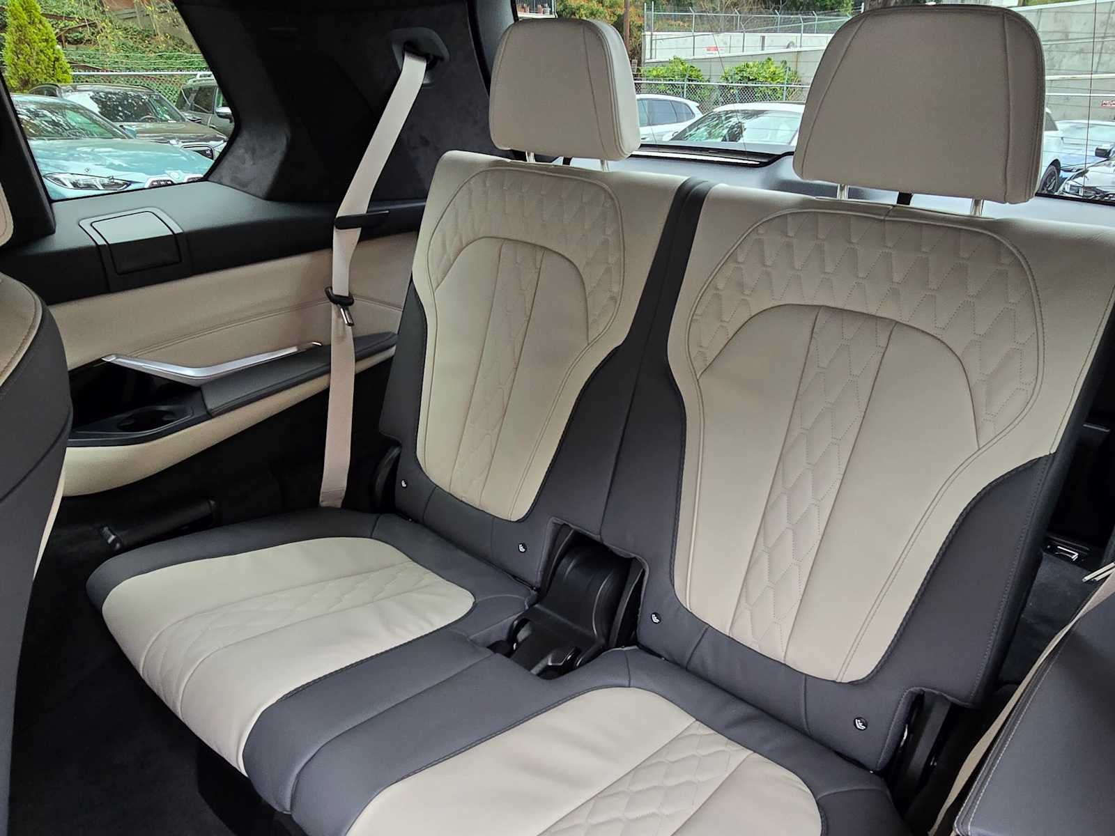 2026 BMW ALPINA XB7 ALPINA XB7