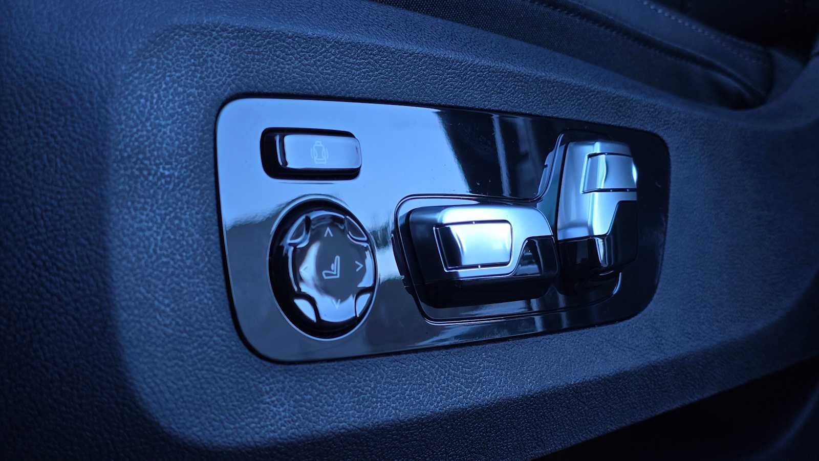 2026 BMW X5 xDrive50e xDrive50e