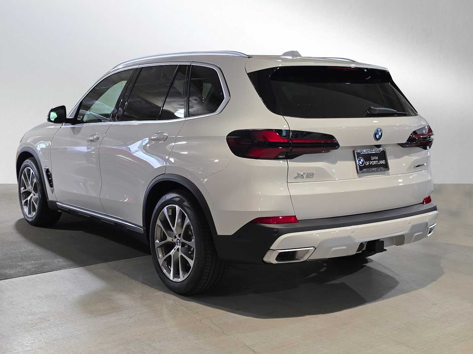 2026 BMW X5 xDrive50e xDrive50e