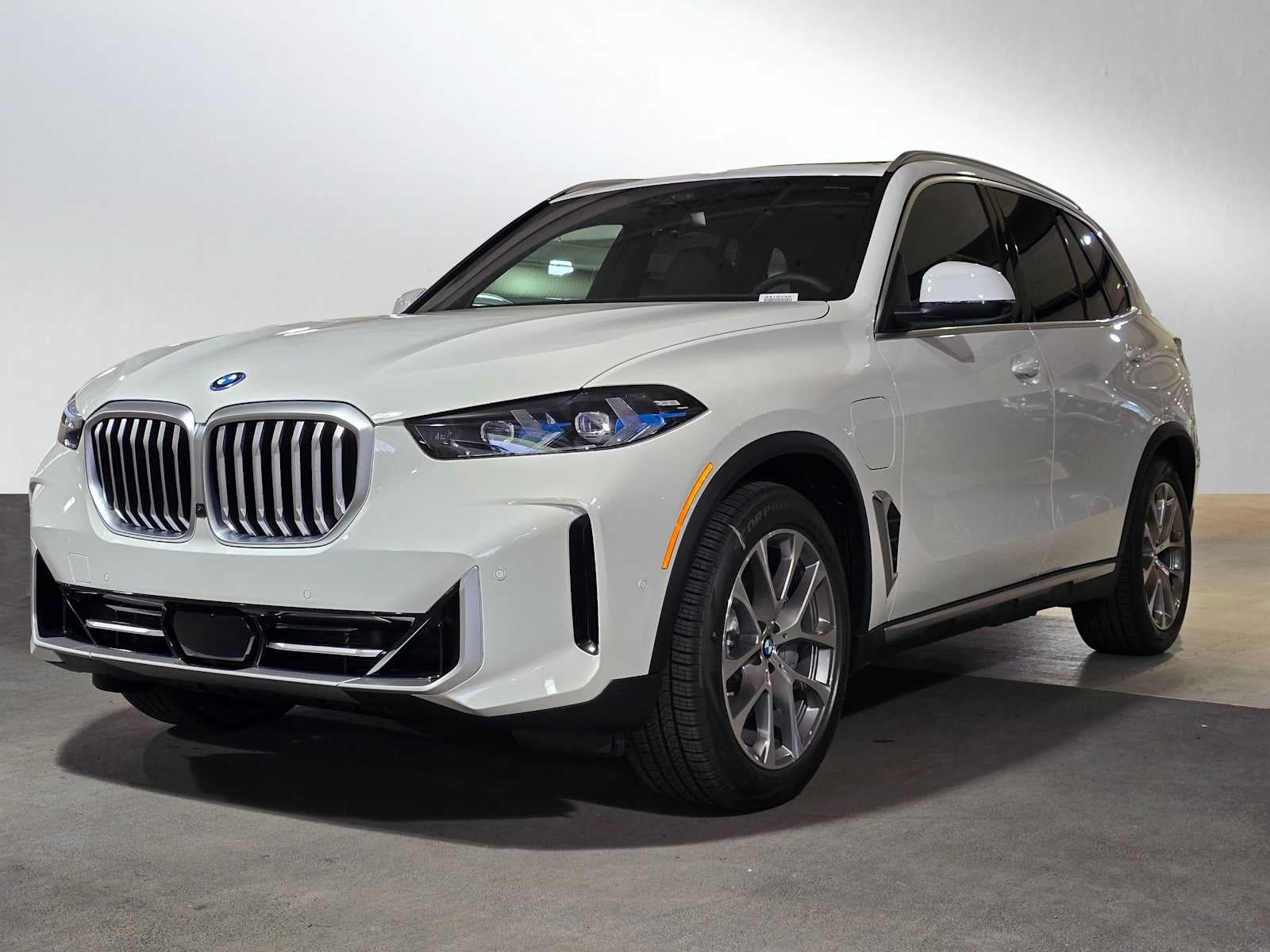 2026 BMW X5 xDrive50e xDrive50e