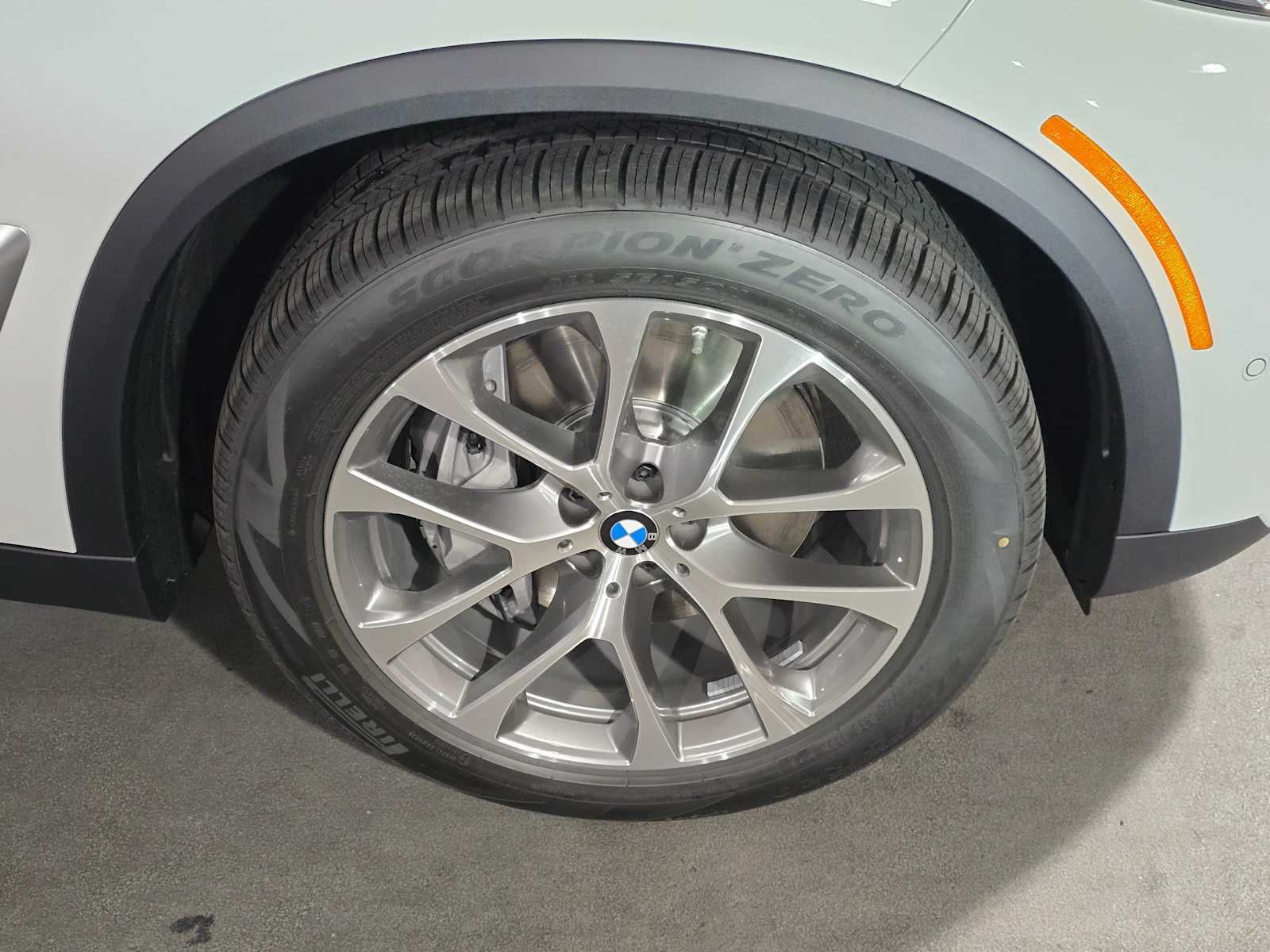 2026 BMW X5 xDrive50e xDrive50e