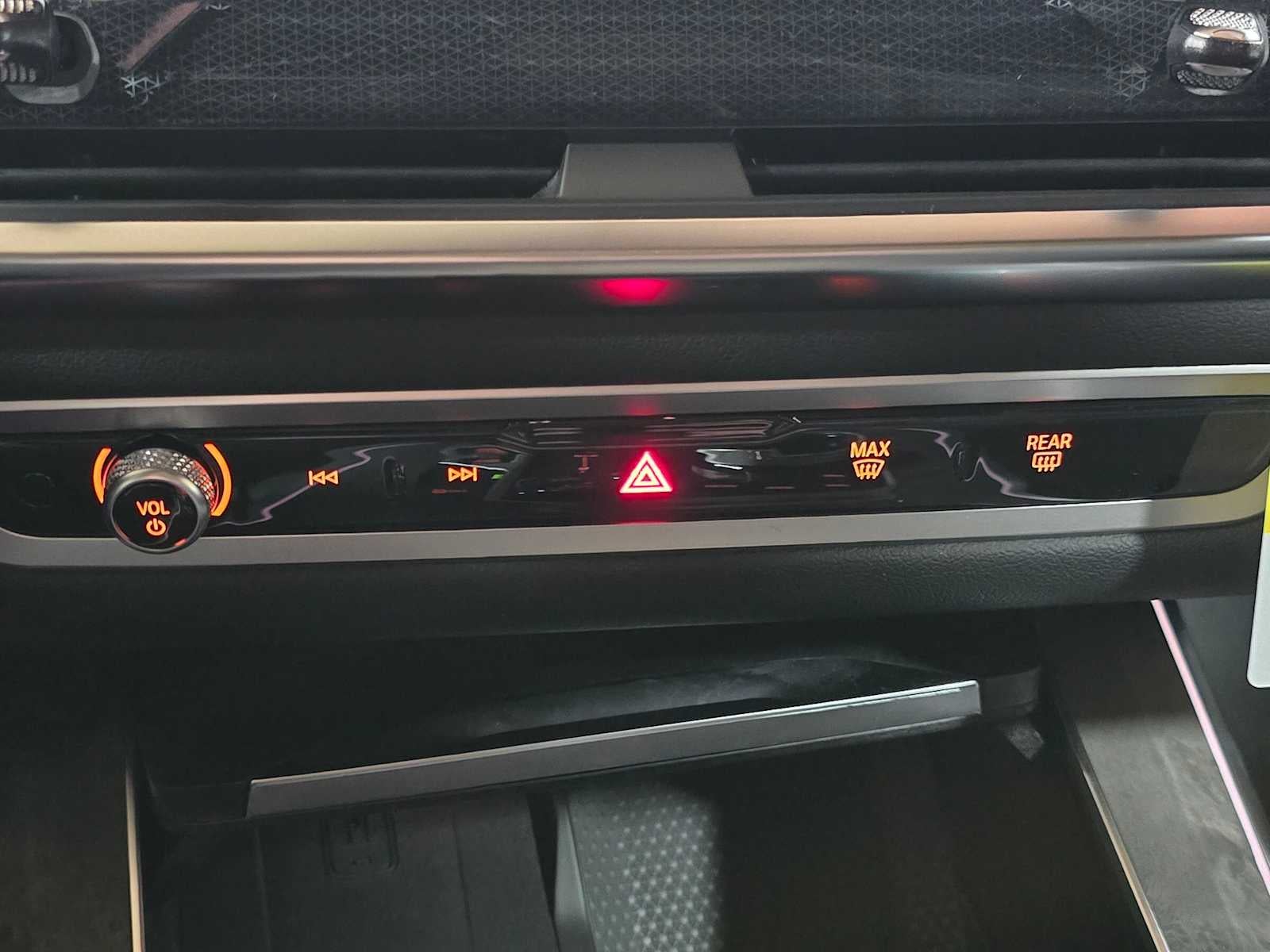 2026 BMW X5 xDrive50e xDrive50e