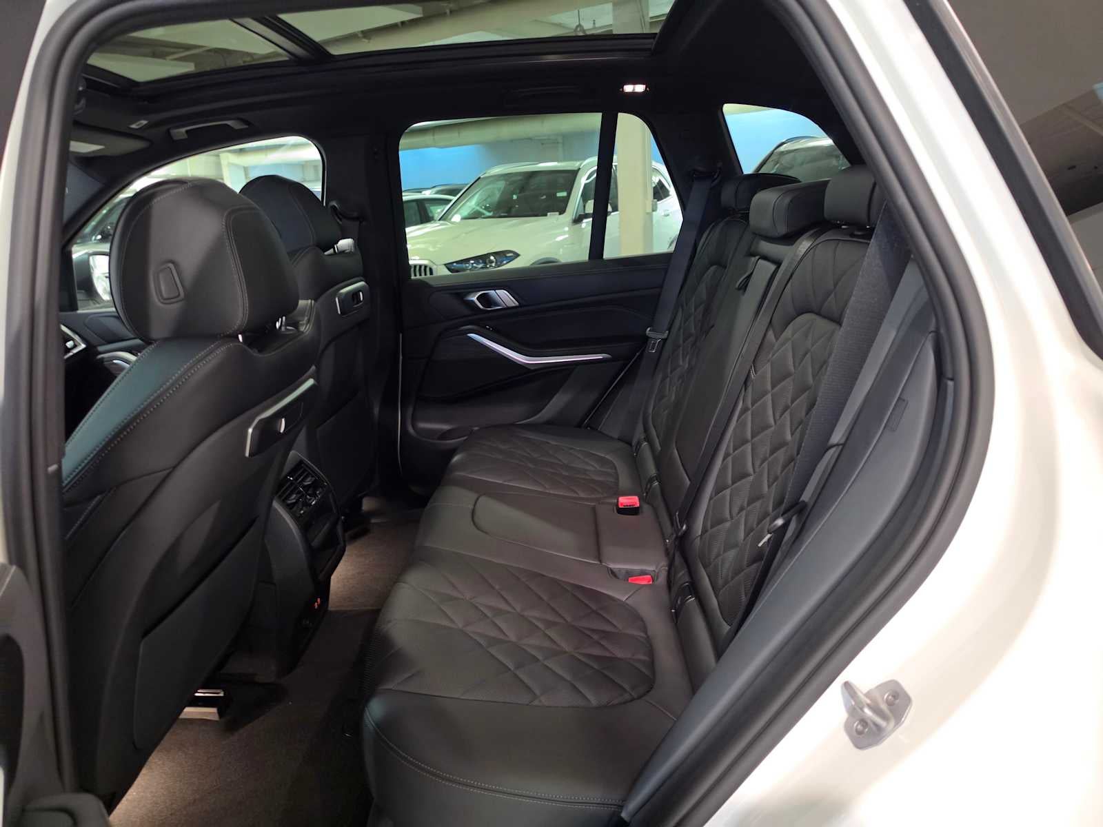 2026 BMW X5 xDrive50e xDrive50e