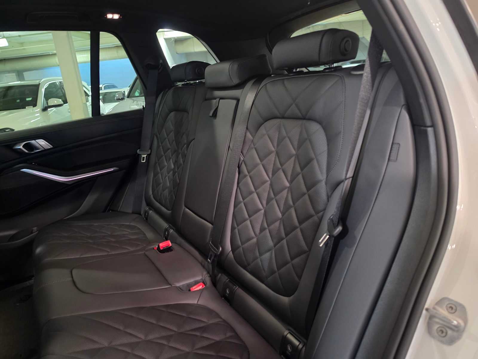 2026 BMW X5 xDrive50e xDrive50e