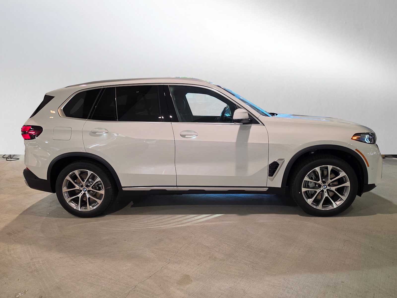 2026 BMW X5 xDrive50e xDrive50e