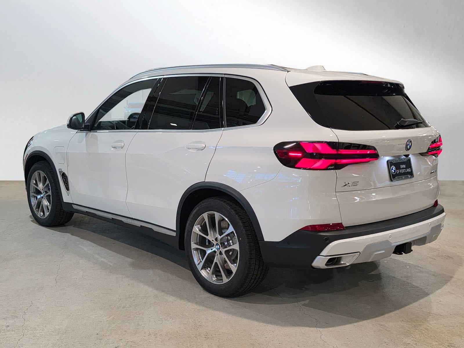 2026 BMW X5 xDrive50e xDrive50e