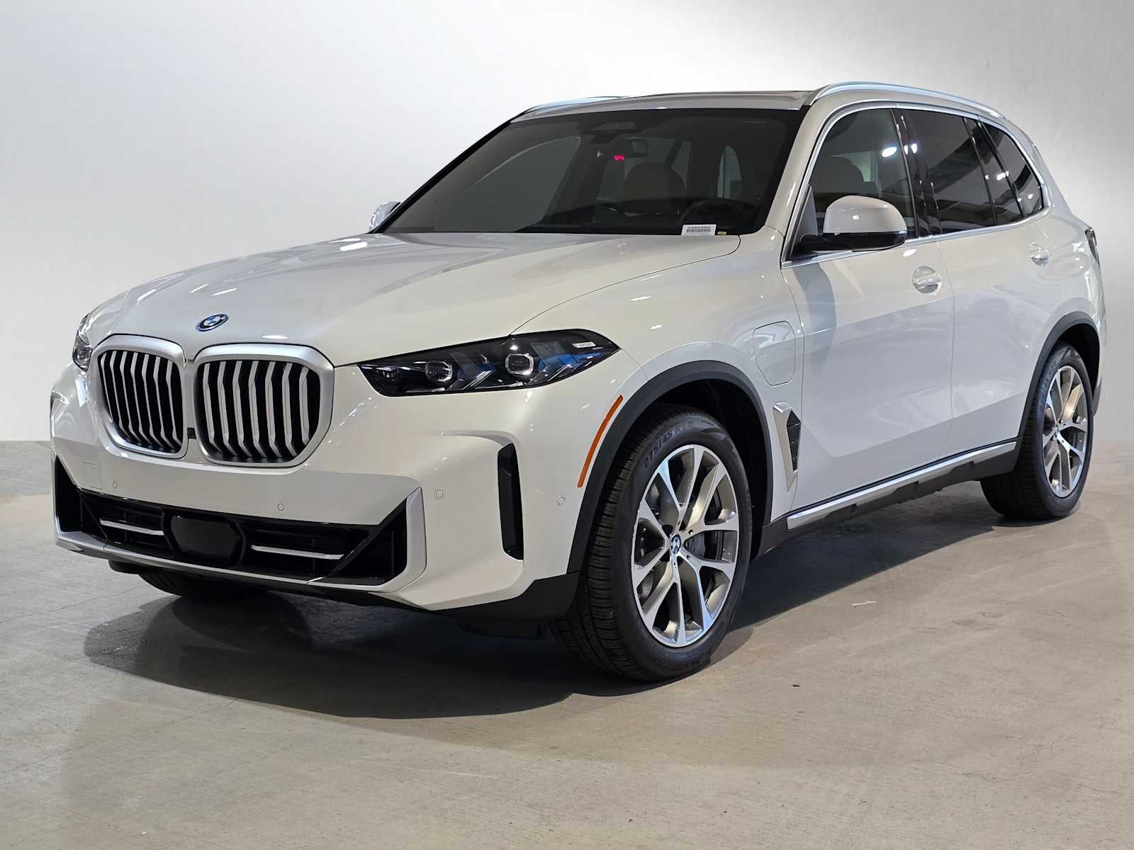 2026 BMW X5 xDrive50e xDrive50e