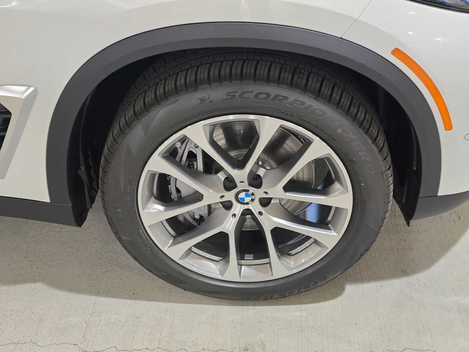 2026 BMW X5 xDrive50e xDrive50e