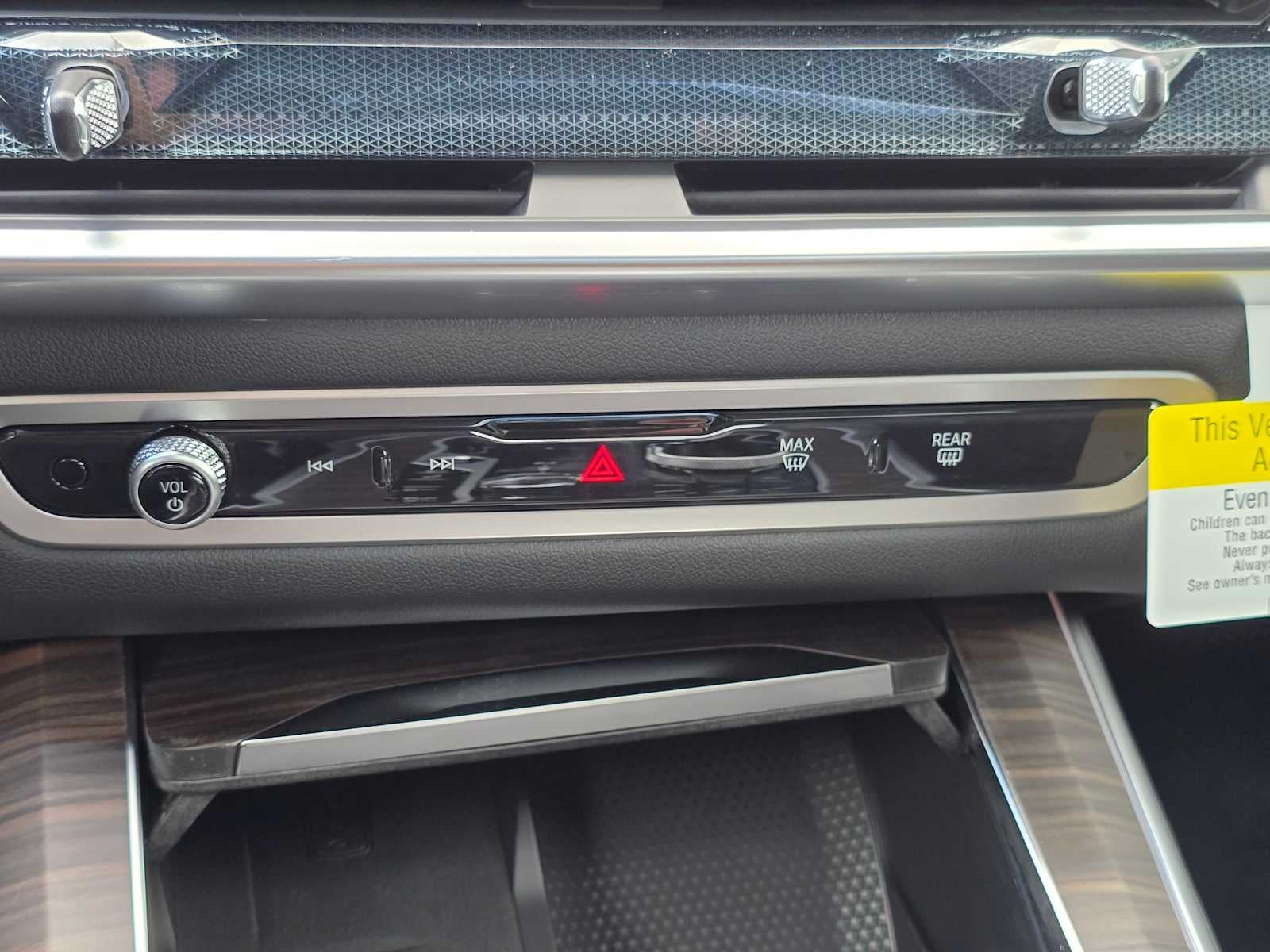 2026 BMW X5 xDrive50e xDrive50e