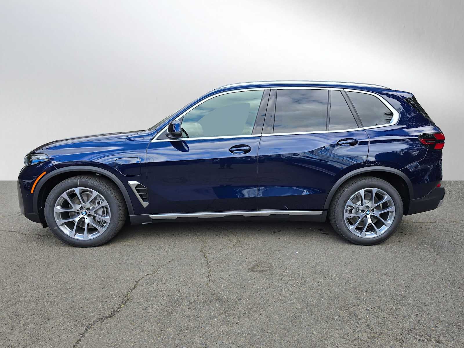 2026 BMW X5 xDrive50e xDrive50e