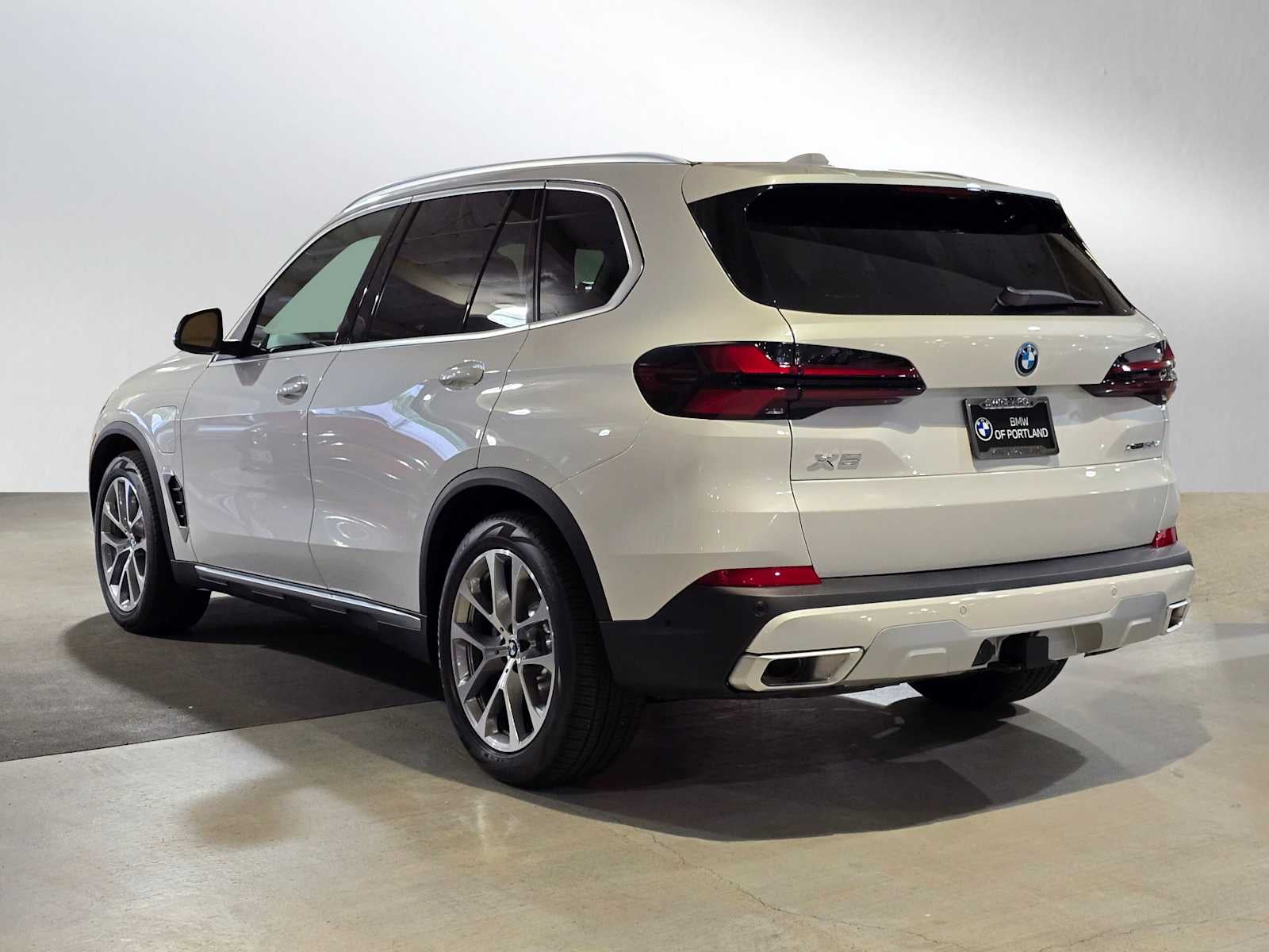 2026 BMW X5 xDrive50e xDrive50e