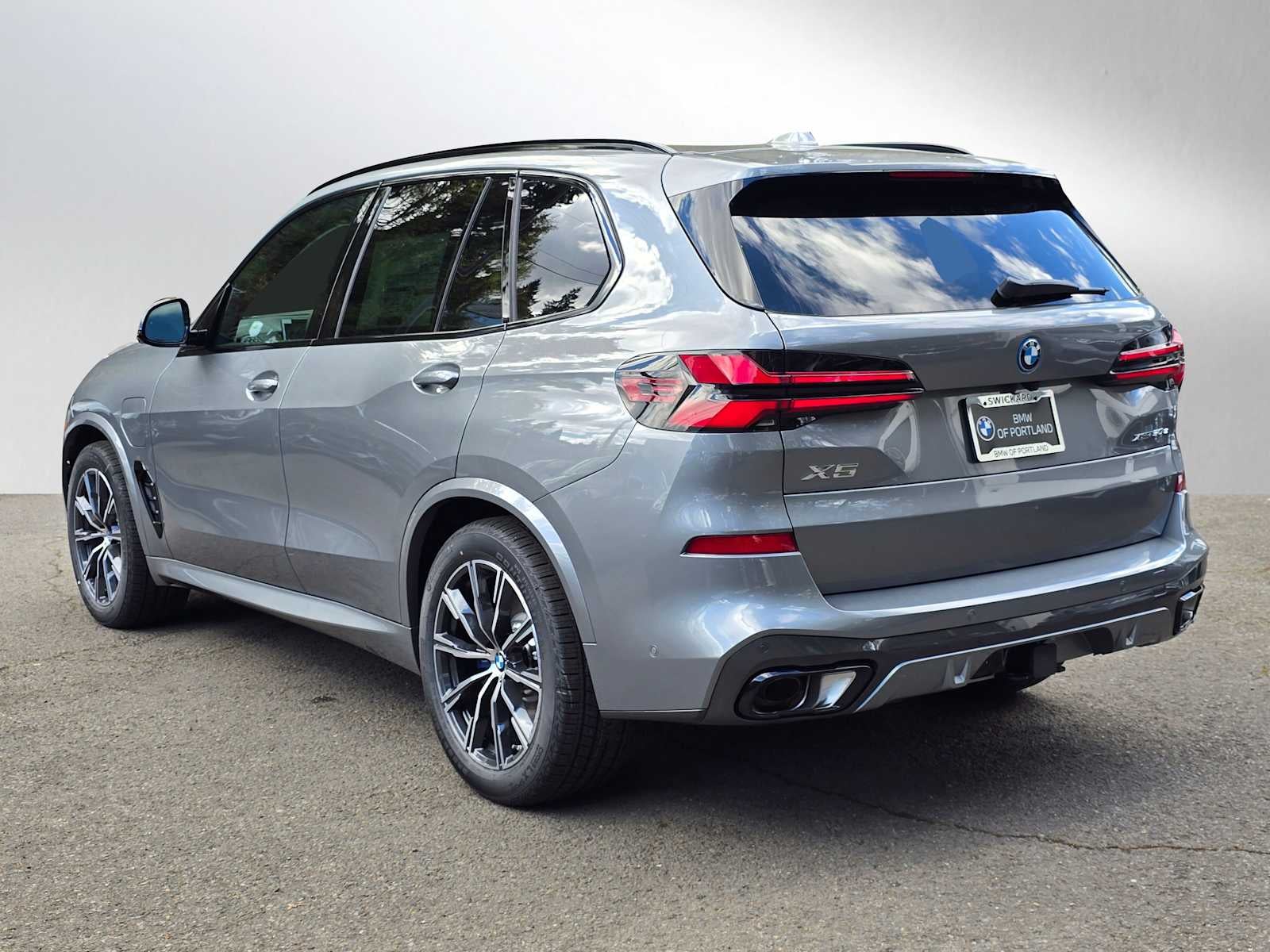 2026 BMW X5 xDrive50e xDrive50e