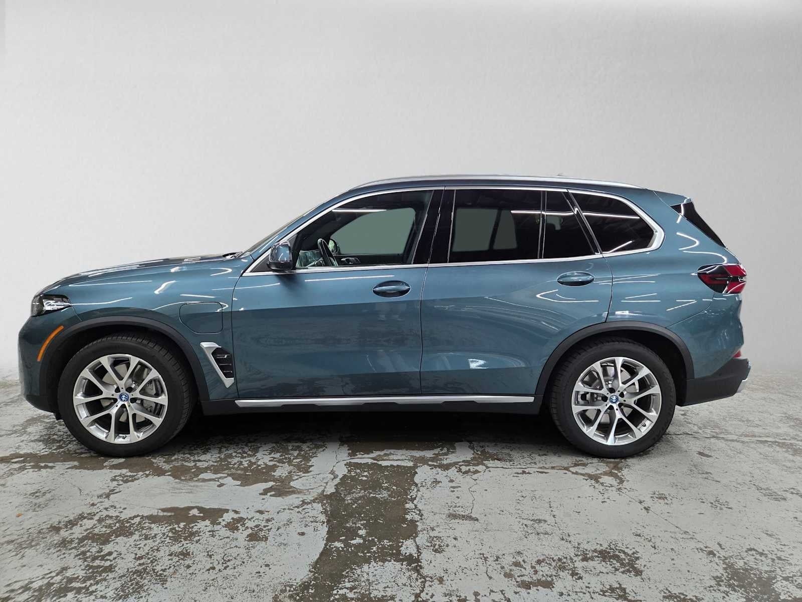 2024 BMW X5 xDrive50e