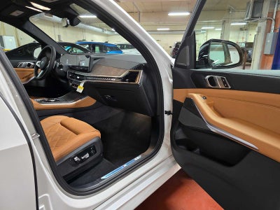 2026 BMW X5 xDrive50e xDrive50e